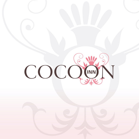 Logo für Cocoon Inn vor weiß-rosa Hintergrund