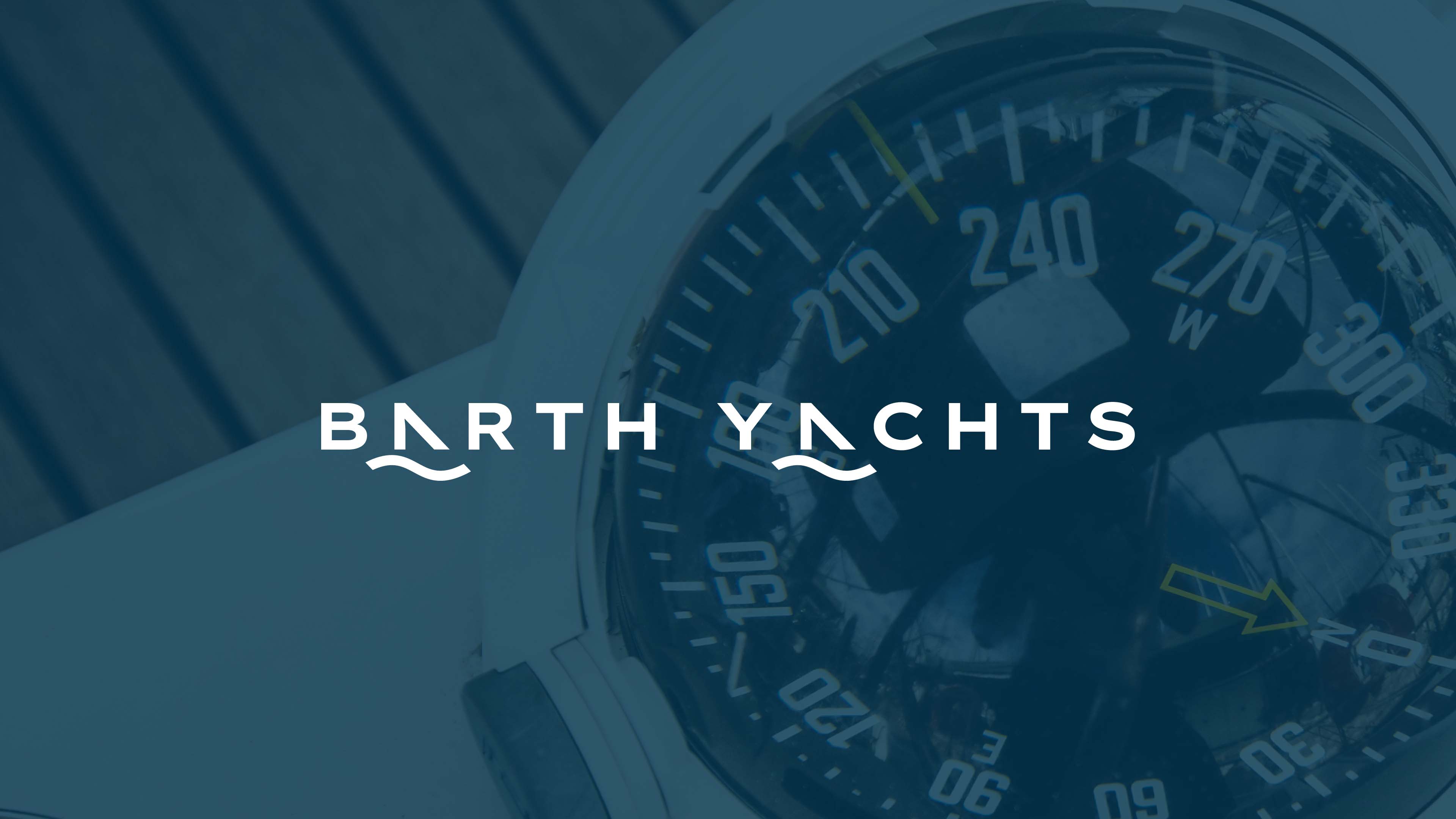 Das Barth Yachts Logo mit einem Kompass als Underlay