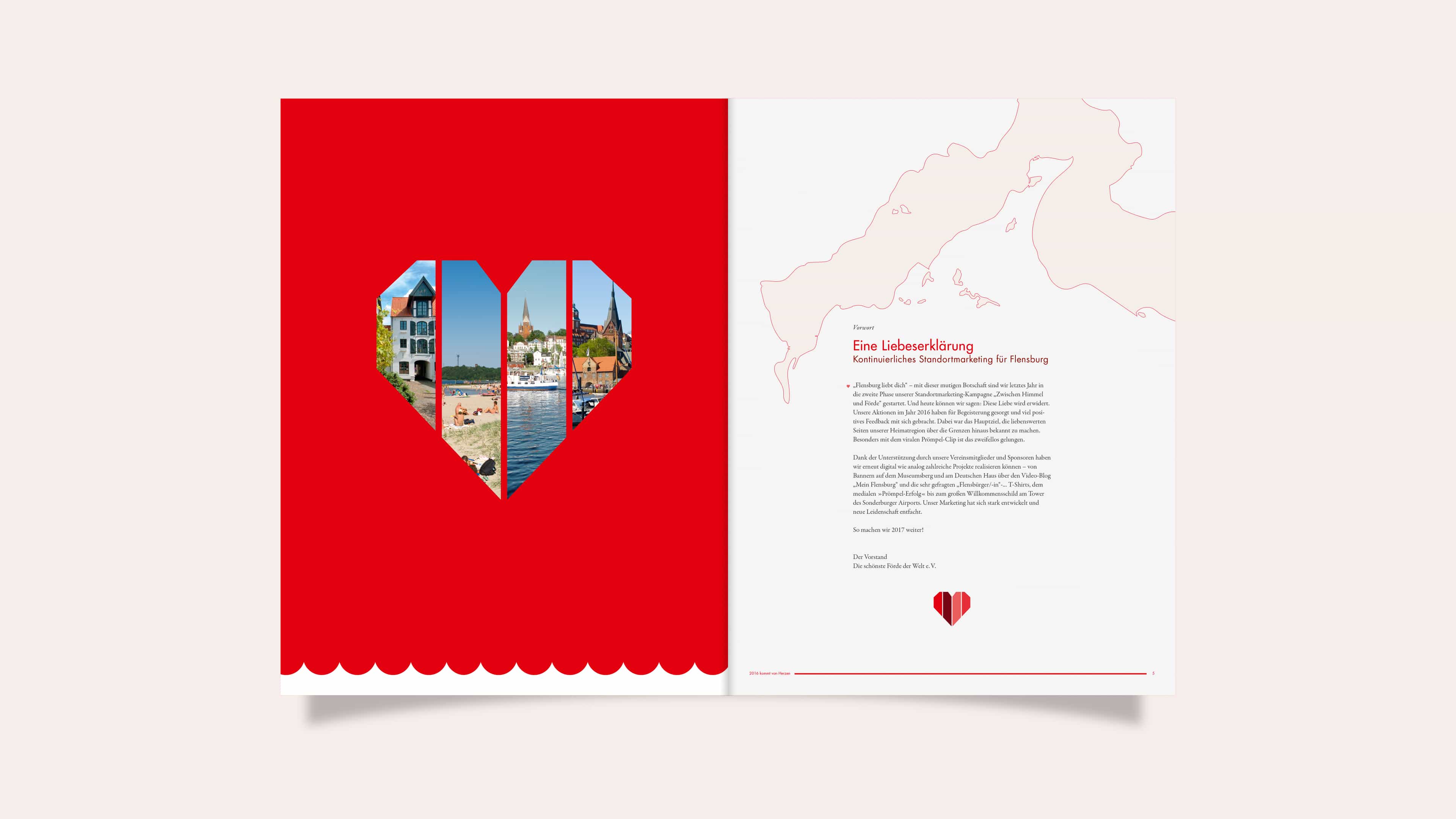 Aufgeschlagene Doppelseite im Geschäftsberichte von "Flensburg liebt dich" mit Herz aus Flensburgfotos und Text "Liebeserklärung"