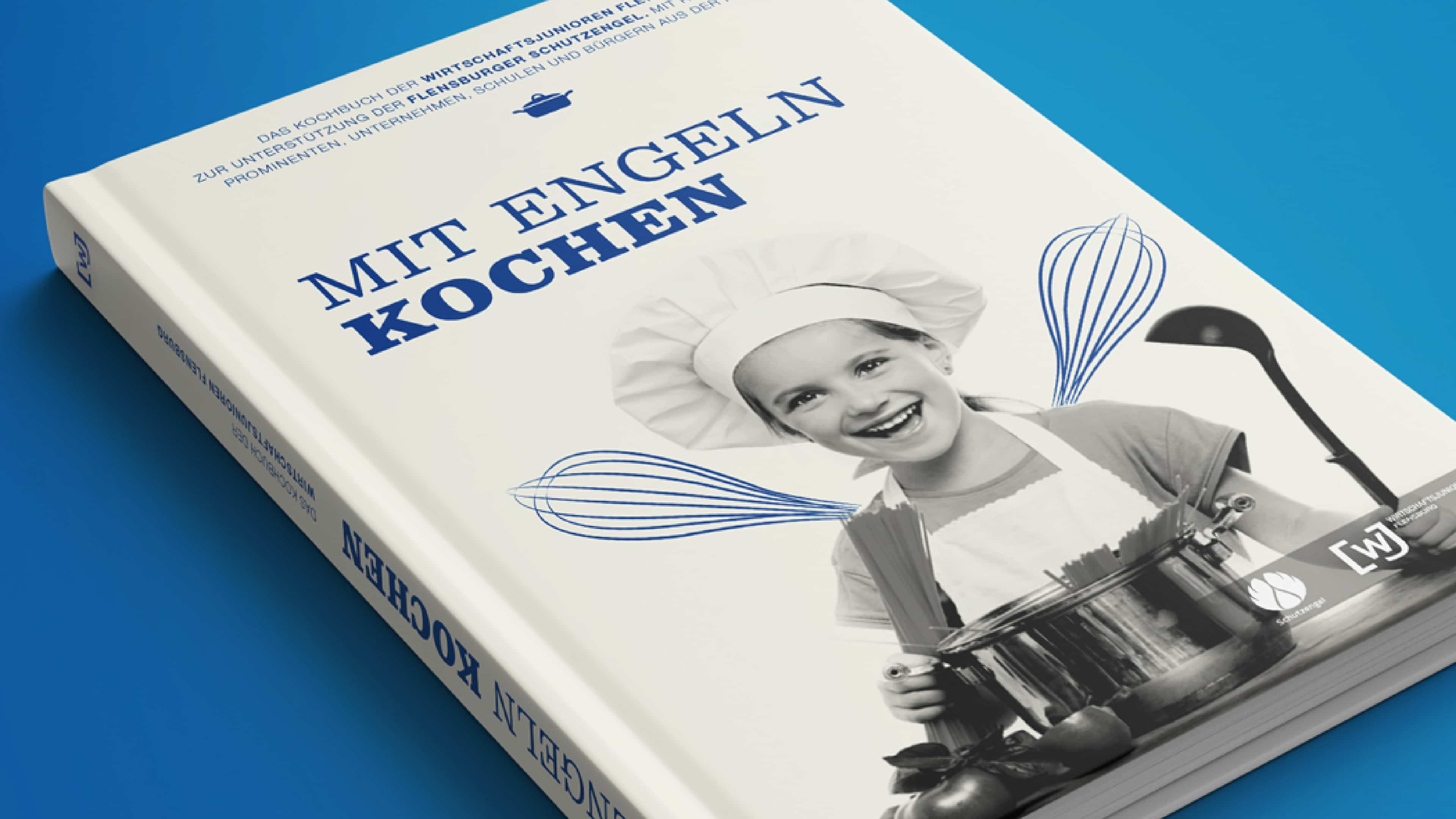 Weißes Kochbuch mit Kind als Coverbild