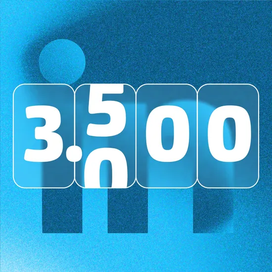 Blaue Grafik mit einer 3500