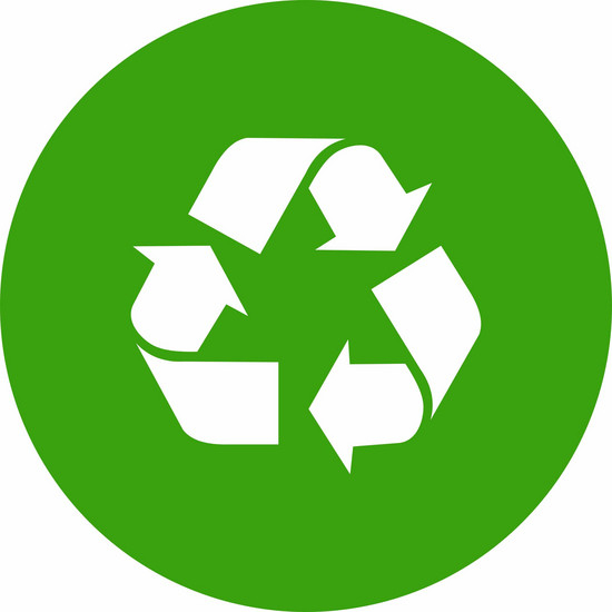 Weißes Kreislauf-Icon aus drei Pfeilen im grünen Kreis