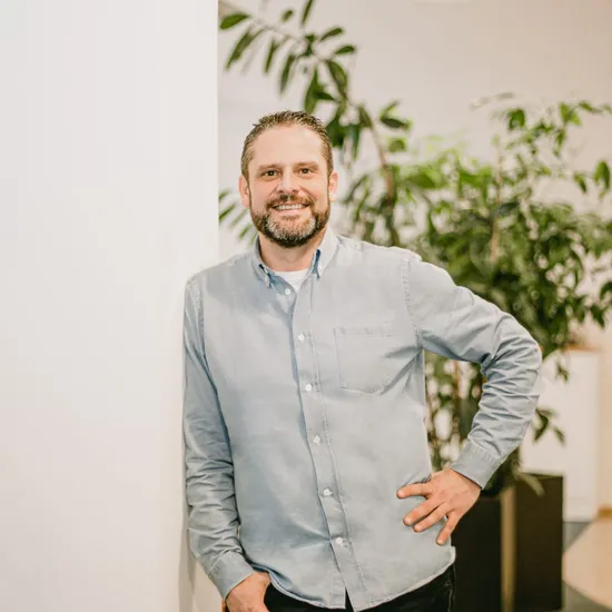 Timo Klass im HOCHZWEI Büro