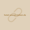 URL des Hotel Wassersleben mit einem Kettensymbol im Hintergrund