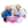 Vier ältere Personen lachen gemeinsam