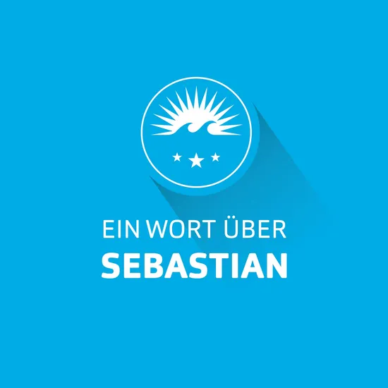 Blauer Hintergrund, davor das Logo der Agentur HOCHZWEI und eine weiße Aufschrift: Ein Wort über Sebastian.