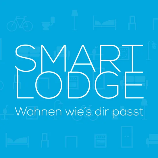 Blaue Kachel mit weißer Schrift