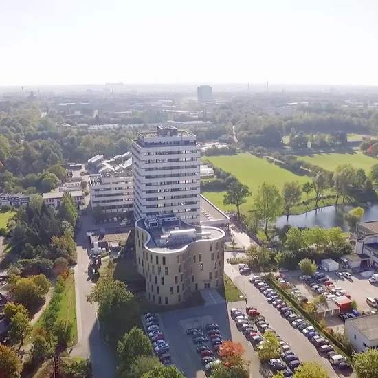 Luftaufnahme vom Zentrum für molekulare Biowissenschaften der CAU Kiel
