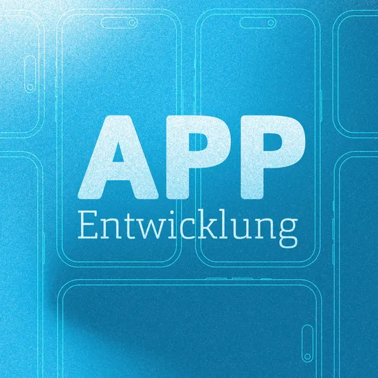 Blauer Hintergrund, davor eine Aufschrift in weiß: App Entwicklung