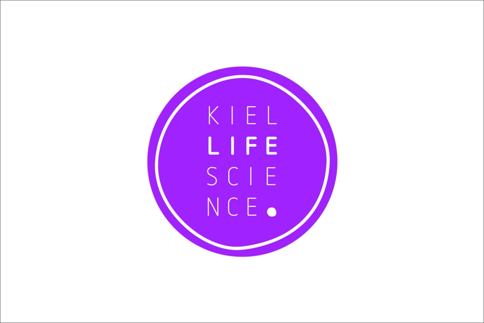 Ein Logo: Ein lilafarbener Kreis mit der Inschrift „Kiel Life Science“.
