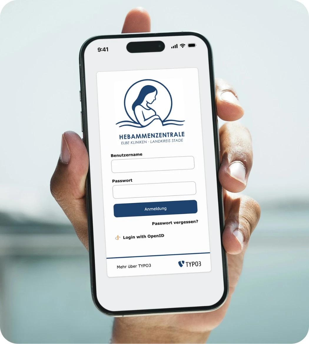 Smartphone mit der Login Seite der Hebammenzentrale Stade
