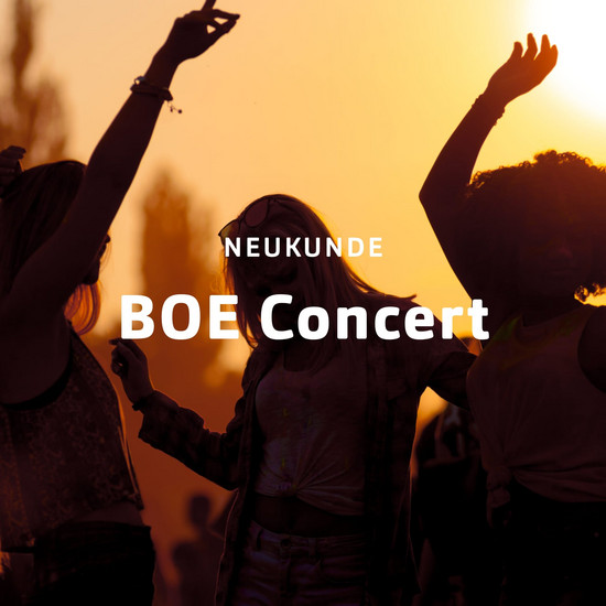 Tanzende Silhouetten und weißer Schriftzug Neukunde BOE Concert