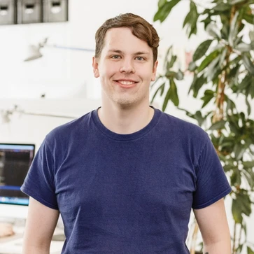 Porträtfoto von HOCHZWEI-Mitarbeiter Justin Carstensen