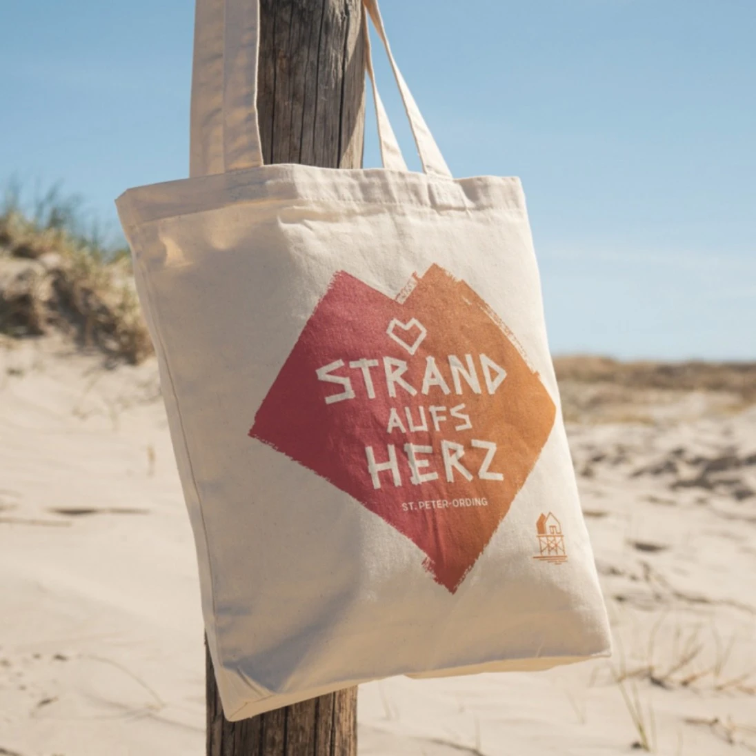 Nahaufnahme einer Strand aufs Herz Stofftasche