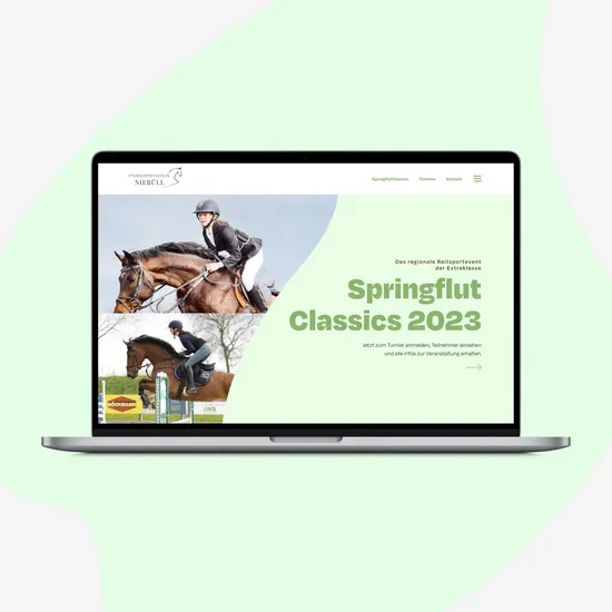 Website für Pferdesportverein Niebüll Die Kachel zeigt einen Laptop, der die Seite der Springflut Classic zeigt.