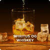 Whiskey wird in Glas eingeschenkt