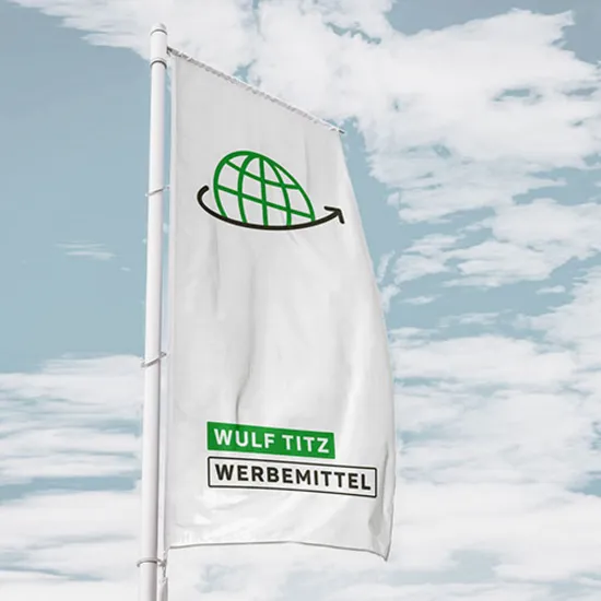 Fahnenmast mit Fahne von Wulf Titz Werbemittel