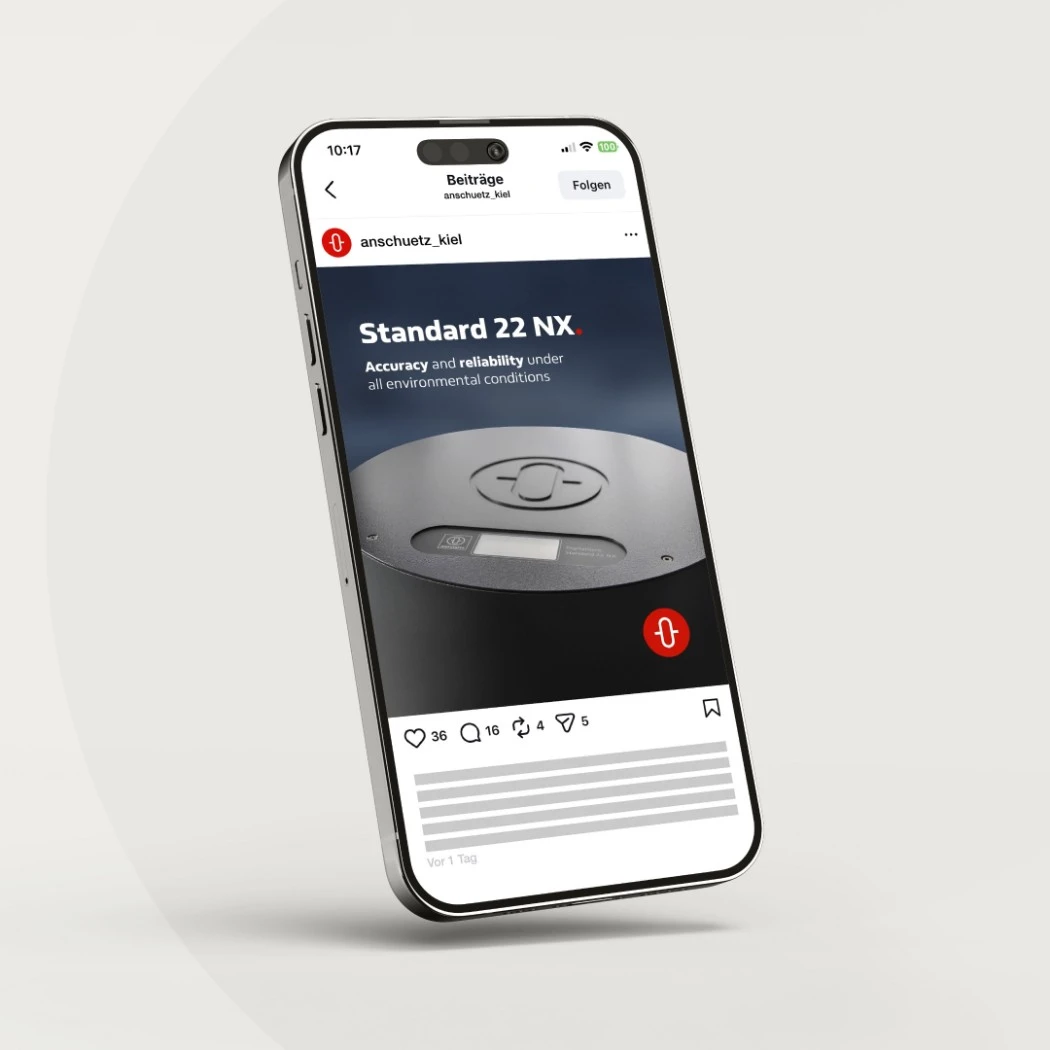 h2_raya_teaser_08.jpg Smartphone mit der Anschütz Webseite