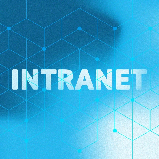Weißer Text auf blauem Hintergrund: Intranet